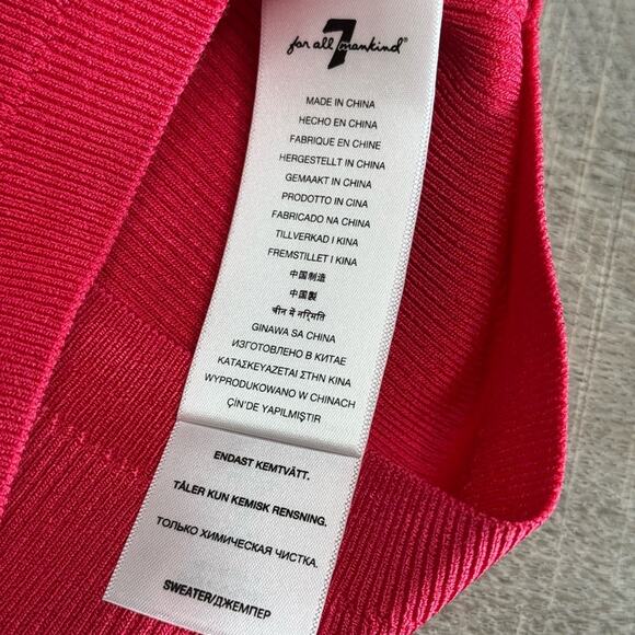 7 FOR ALL MANKIND Women’s Hot Pink Ribbed Off Shoulder Fitted Top - Picture 5 of 9